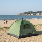 고성 해수욕장 차박 캠핑과 아이와 물놀이 추천 삼포해수욕장 앞에 설치한 차박 텐트와 바다 전경