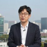 유퀴즈 젠슨황 반도체 미래 유퀴즈 온 더 블럭에서 인터뷰하는 엔비디아 CEO 젠슨황의 모습