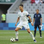 크리스티아누 호날두 나이 41세 현재 활약상 크리스티아누 호날두 41세 축구 경기 중 슛팅 자세