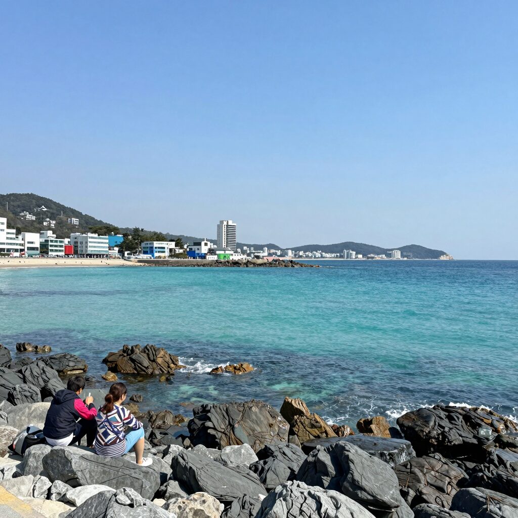 삼척 장호항 에메랄드빛 바다 전경